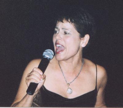 Roxann singing at GB 2001